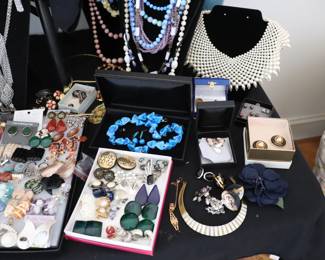 Costume Jewelry Treasure Trove!!