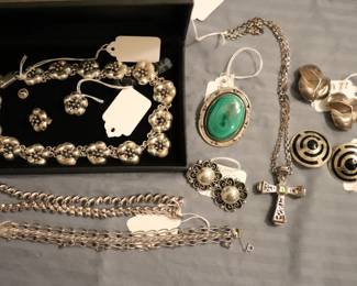 14K 18K & 21K GOLD  Jewelry Earrings, Necklaces, Bracelets & Brooches 