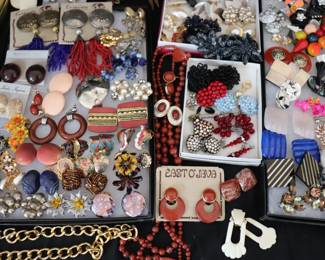 Costume Jewelry Treasure Trove!!