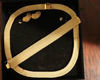 14K 18K & 21K GOLD  Jewelry Earrings, Necklaces, Bracelets & Brooches 