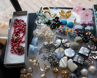 Costume Jewelry Treasure Trove!!