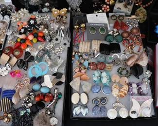 Costume Jewelry Treasure Trove!!