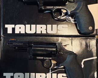 Taurus The Judge 410 .45 LC / Taurus Ultra-Lite The Judge