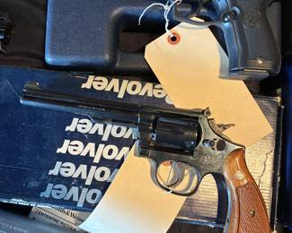 Beretta Cheetah / Smith & Wesson Model 48-4 22 Mag