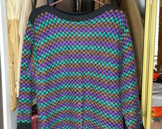 Christian Dior Vintage Wool Sweater
Beautifully crafted vintage Christian Dior knit sweater featuring a bold, multicolor geometric pattern in teal, purple, charcoal, and cocoa tones. Soft, cozy wool blend with ribbed cuffs, hem, and neckline for a timeless, comfortable fit. An exceptional designer piece that brings luxury to casual winter styling — perfect for collectors of vintage Dior fashion or anyone looking to elevate their cold-weather wardrobe.
Details
• Designer: Christian Dior
• Material: Wool blend
• Style: Relaxed pullover
• Pattern: Multicolor geometric knit
• Era: Vintage (likely 1980s–90s)
A unique, high-quality garment with the iconic sophistication expected from Dior — warm, stylish, and statement-making.