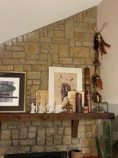 Native American Indian Art / Collectibles