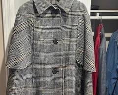 Susan Lynn Cape - Absolutely Stunning / Vintage