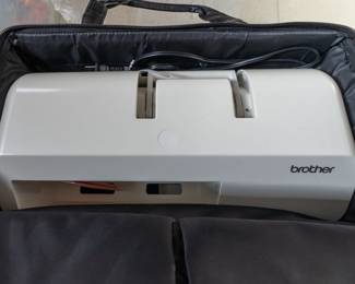 Label cutter. Cut out your own shapes.