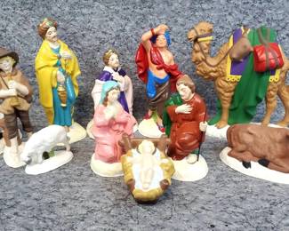 Ceramic Nativity Figurines