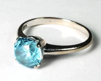 14K White Gold Topaz Ring