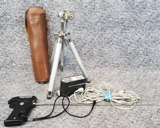 Vivo Tripod, Hand Grip Shutter Release, Flash Unit