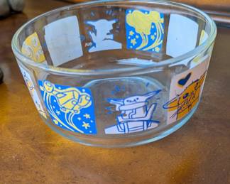 Pyrex Star wars dish