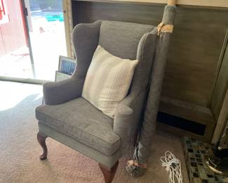Grey wingback, also extra fabric