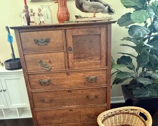 Oak chest. With a little TLC it will be a treasure!