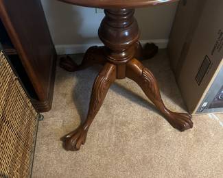 Round table with glass top 