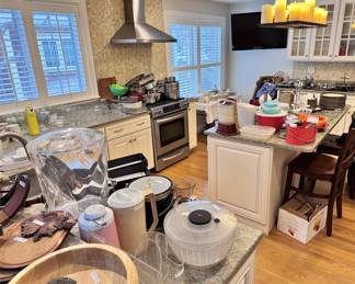 A partial view of the kitchen items