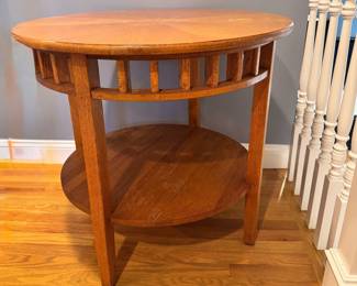Two-tier accent table