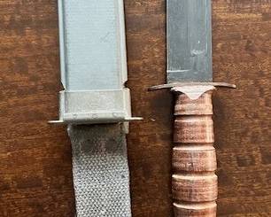 WWII US Navy fighting knife