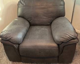 Homelegance Proctor gray polished microfiber power reclining chair.