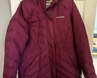 Columbia Women's Lay D Down III jacket, size L