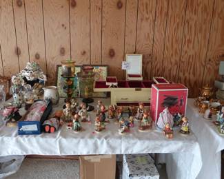 Norman  Rockwell  and  other decor