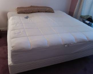 King size sleep number bed