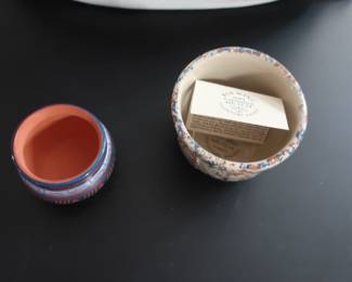 the item on the right is Redwing pottery