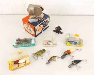 Lot of Vintage Wood, Glass Eye, etc Fishing Lures and Reels
