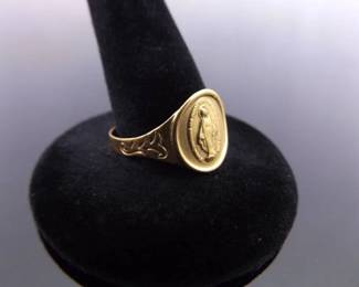 18k Yellow Gold Mother Marry Ring Size 9
