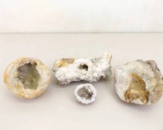 Lot fo Medium Sized Quartz Crystal Geodes
