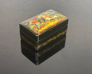 Vintage Hand Painted Signed Black Lacquer Russian Miniature Trinket Box
