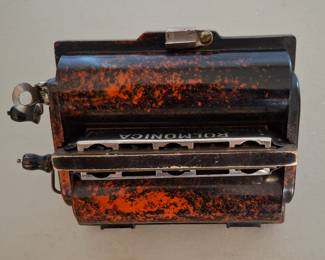 Vintage Rolmonica!
