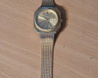 Omega Constellation Mens Watch With Gold Colored Case And Mesh Bracelet