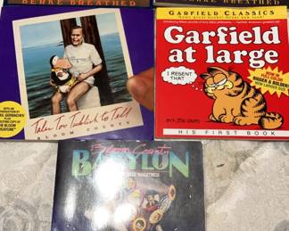Set Of 4 Bloom County Comic Books 1 Garfield Comic Book