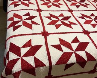 Luxurious Quilted Bedspread Matching Pillow