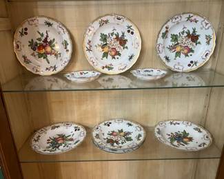 Mottahedeh, Williamsburg Duke of Gloucester Plates