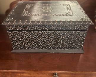 Inlaid Dresser Box