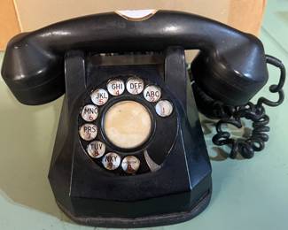 1930s-1940s telephone 