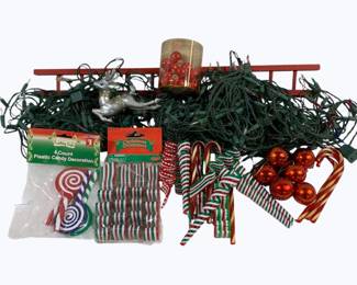 2267x - Lot of Assorted Christmas Decor used as-is electric/electronic/mechanical item - no guarantee all components, untested
