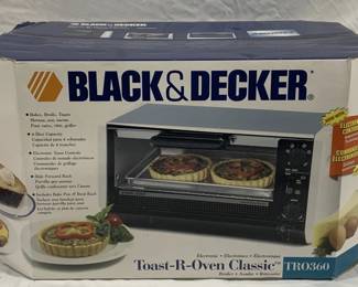 4133 - Black & Decker Toast-R-Oven in Box as-is electric/electronic item, no guarantee all components are present, untested.
