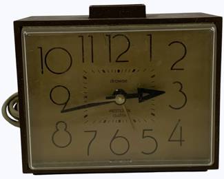 2995 - Vintage Westclox Dialite Clock - 4.5 x 3.5 x 2.5 used as-is electric/electronic/mechanical item - no guarantee all components, untested.
