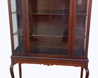 3558 - Forsyth Lines Queen Anne Style China Cabinet 59 x 41 x 15
