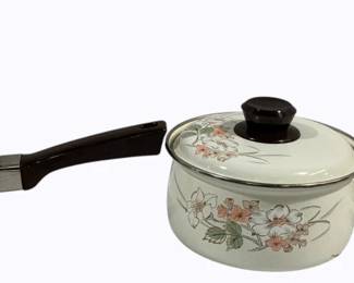 4190 - 2 Enamelware Stove Top Pots 6.5" & 7.5" round
