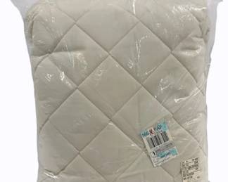 4178 - Ivory Queen Bedspread - in bag
