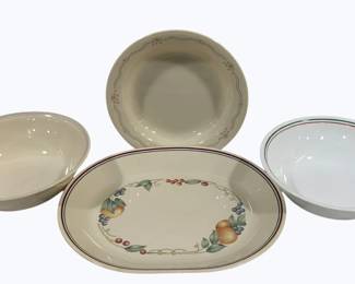 4227 - 4 Assorted Corelle Dishes
