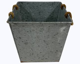 2640 - Metal Planter - 8 x 9 x 9
