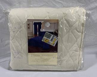 4080x - Classic Traditions Full Bedspread
