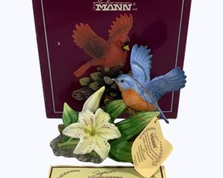 4025x - Seymour Mann Bluebird Figurine in Box 6 x 4.25 x 3
