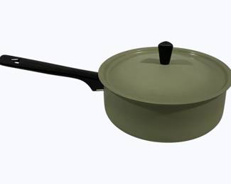 4225 - Everedy Pot w/ lid - 8 x 4
