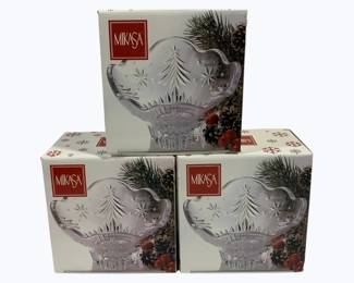 4051x - 3 Mikasa 6" Footed Bowls in Boxes

